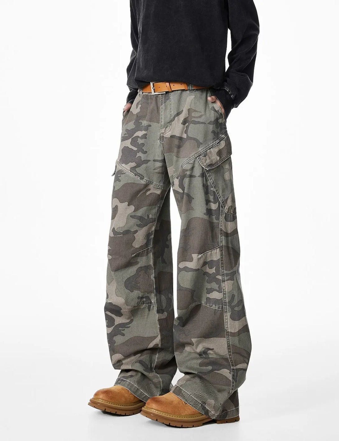 Fullneat Baggy Camo Cargo Pants - Side