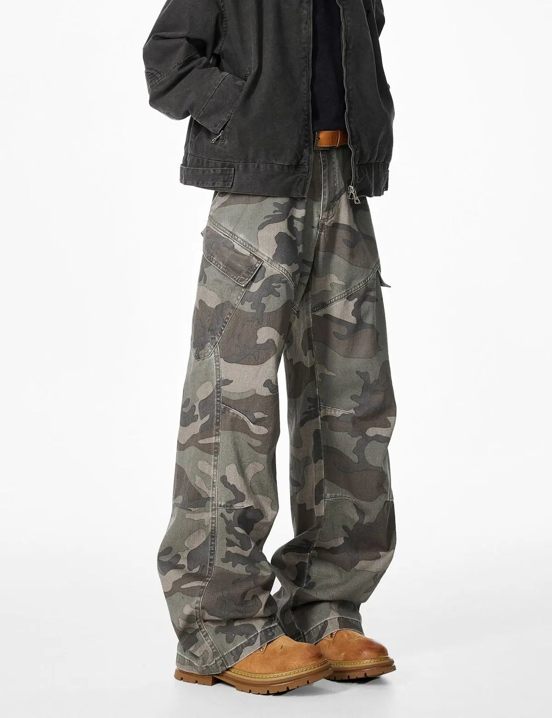 Fullneat Baggy Camo Cargo Pants - Model Shown