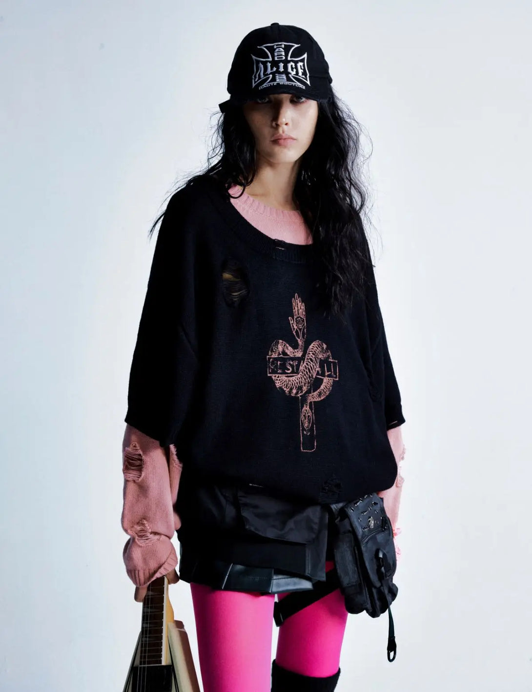 Fullneat Distressed Snake Graphic Knit Pullover 