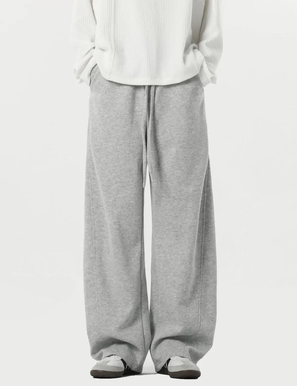 Fullneat Essential Cargo Sweatpants - Model Shown