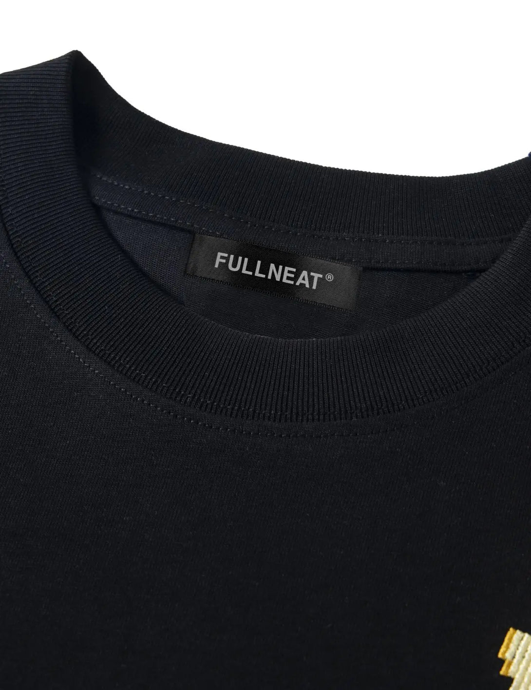Fullneat Pixelated Flower Pocket Tee - Details