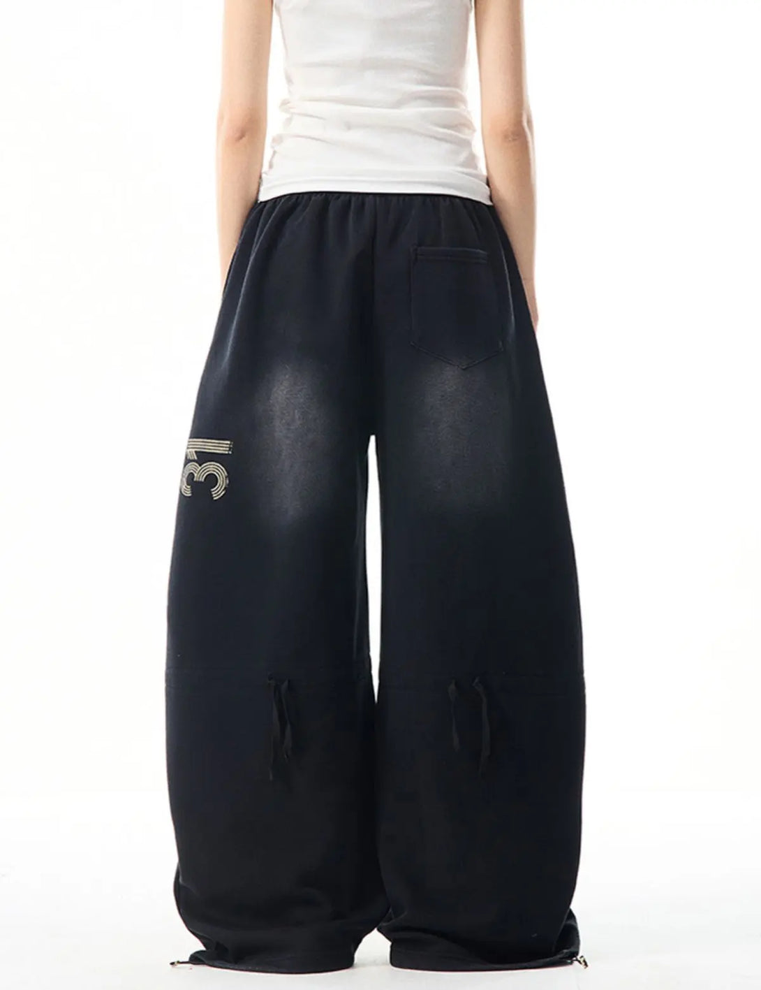Fullneat Side Graphic Acid Wash Wide Leg Pants 