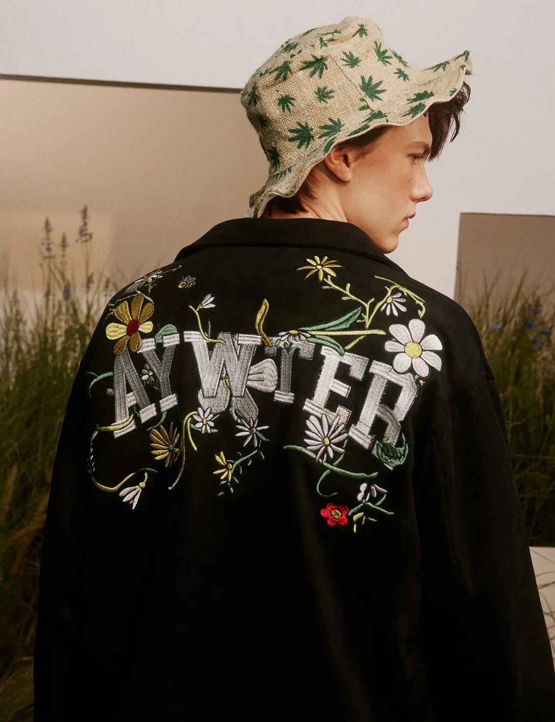 Fullneat Vintage Black Floral Embroidered Jacket 