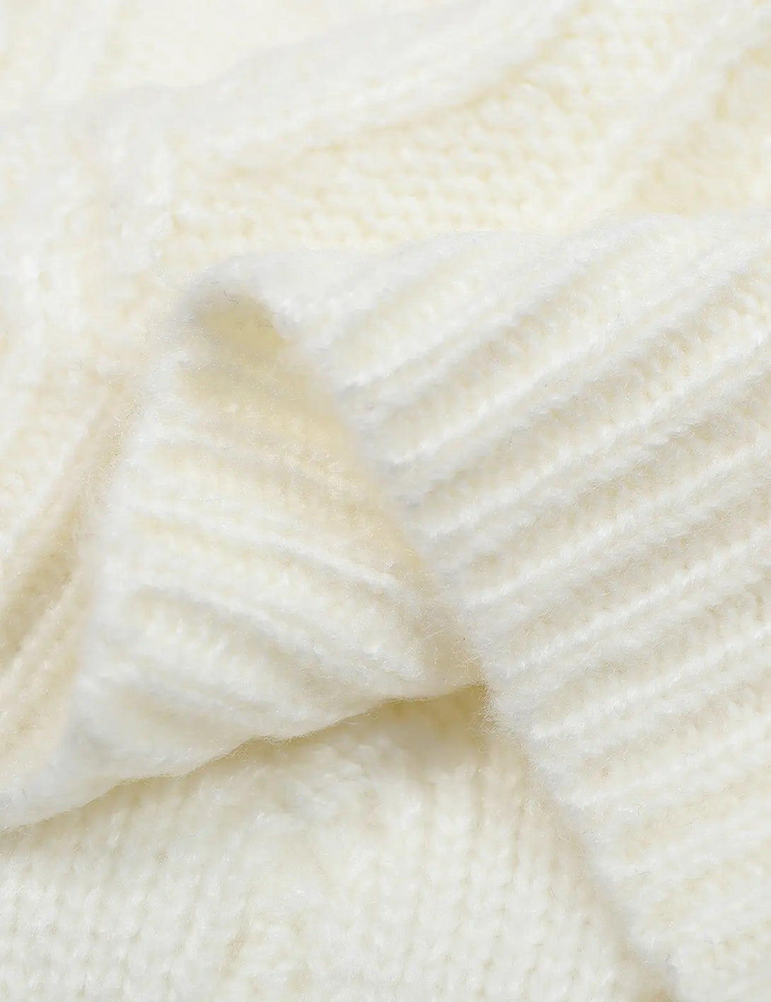 Fullneat Vintage Cable Knit Sweater - Details