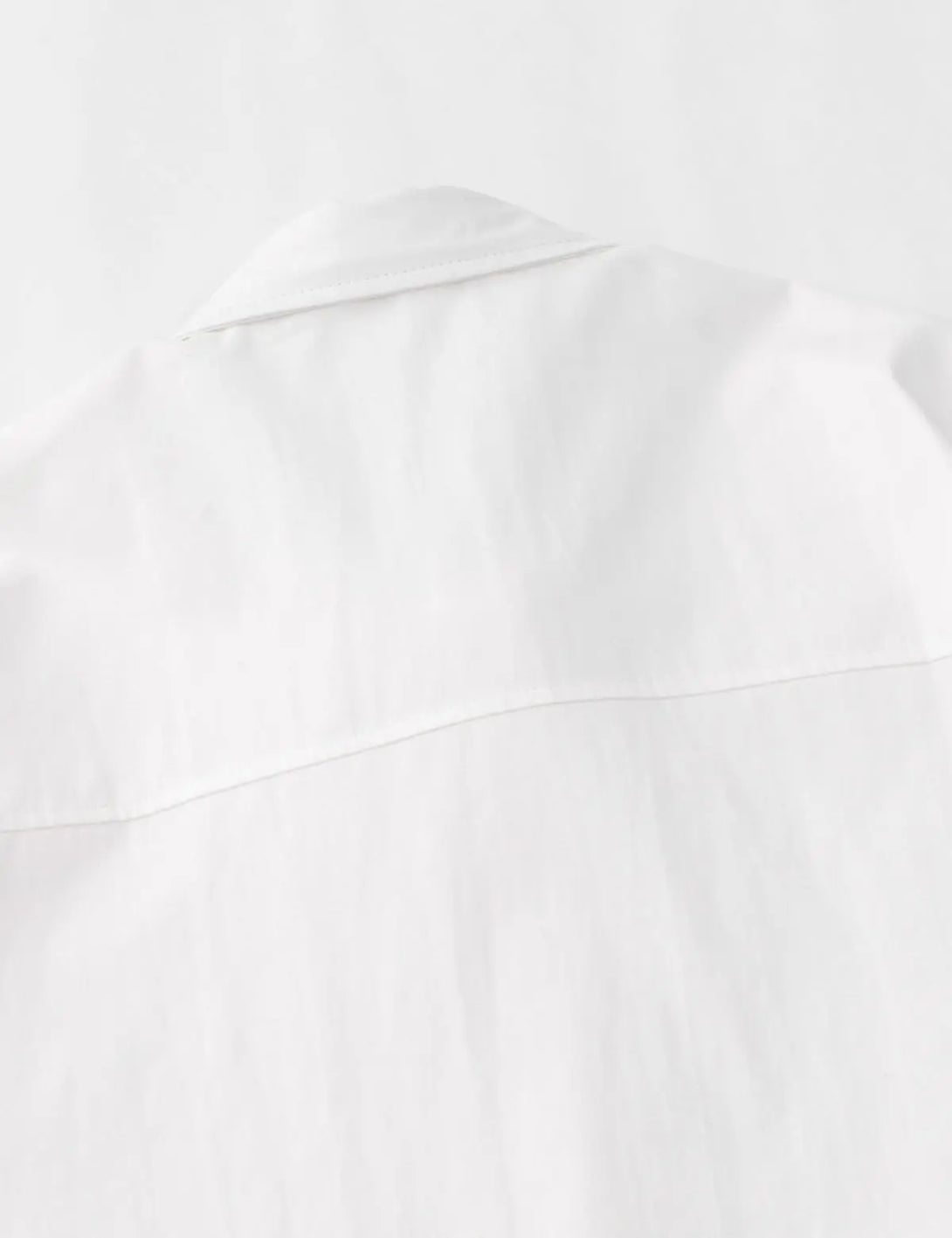 Fullneat Vintage Chained Neck Tie Shirt - Details