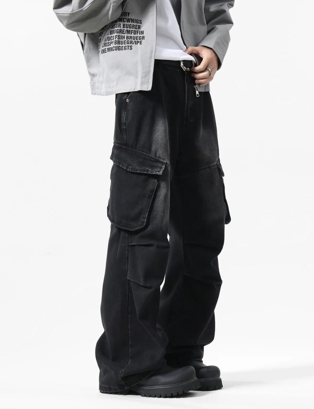 Fullneat Vintage Denim Baggy Cargo Pants - Black Model Shown