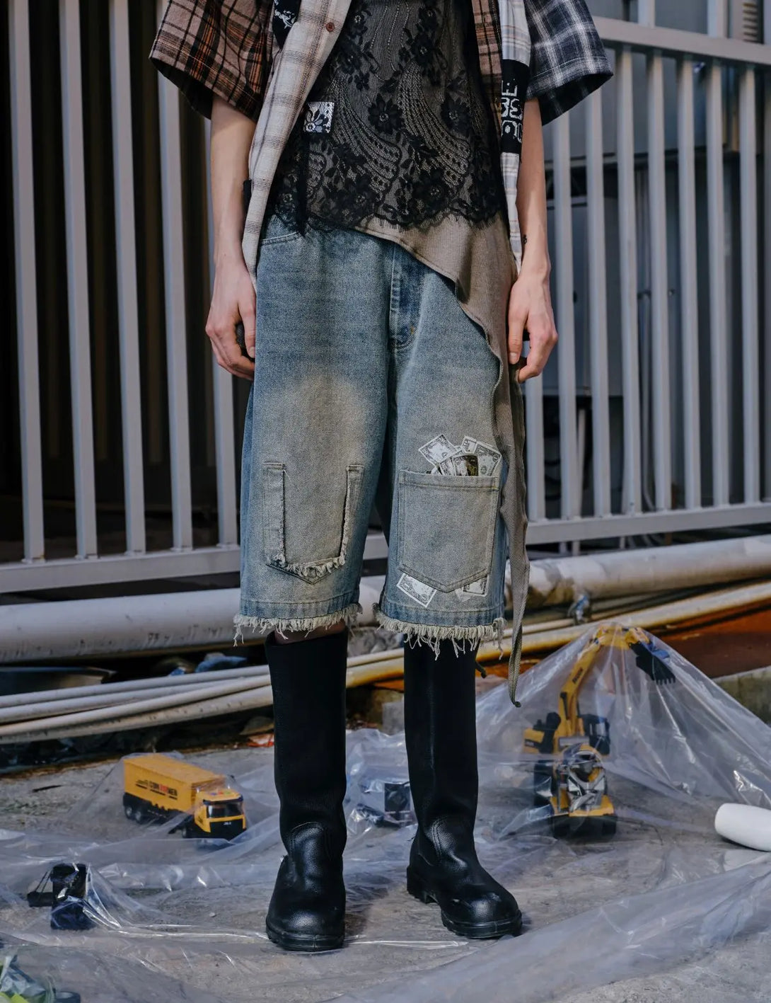 Fullneat Vintage Distressed Gradient Denim Jorts 