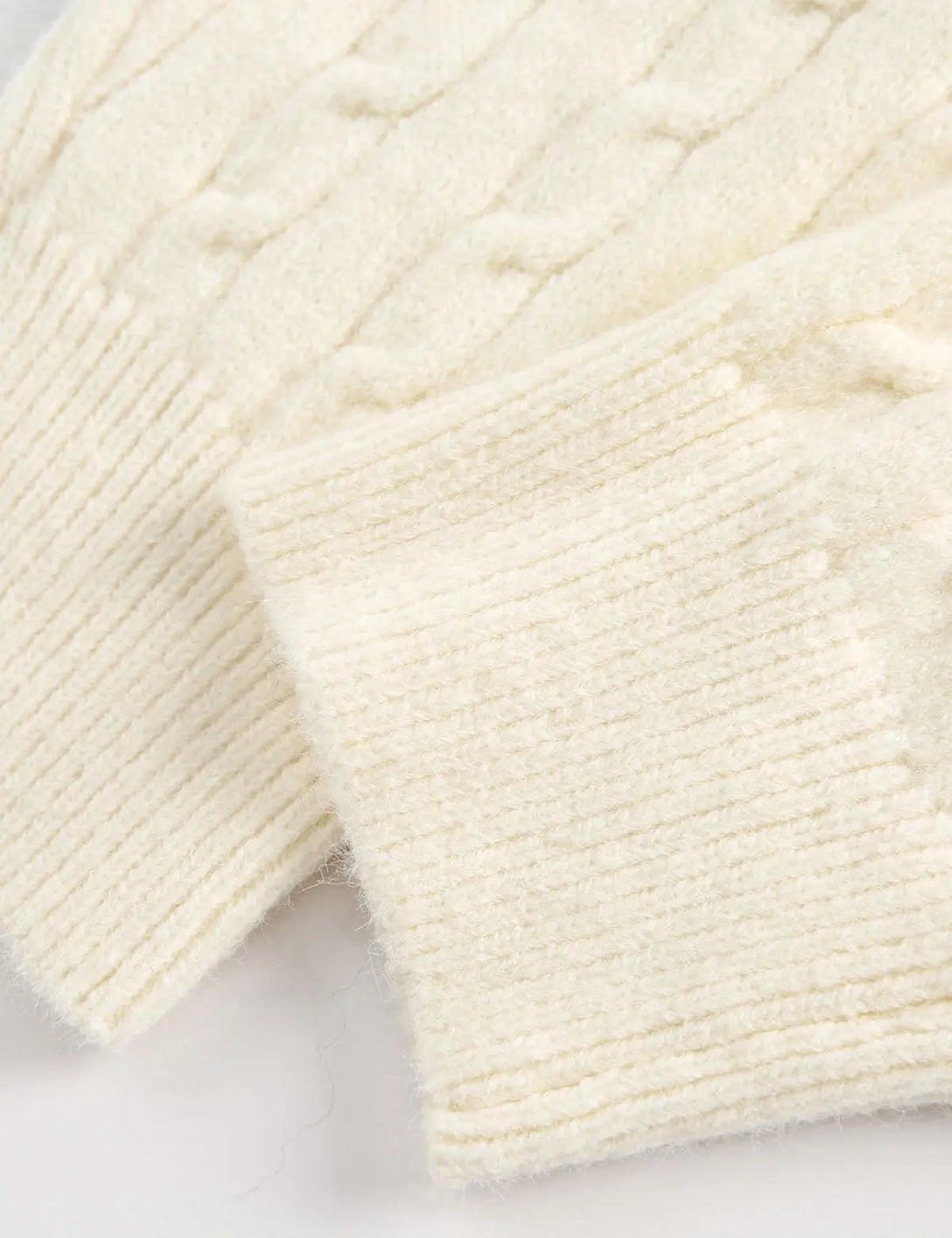Fullneat Vintage Embroidered Cable Knit Sweater - Details