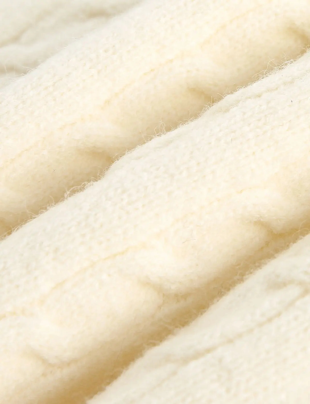 Fullneat Vintage Embroidered Cable Knit Sweater - Details