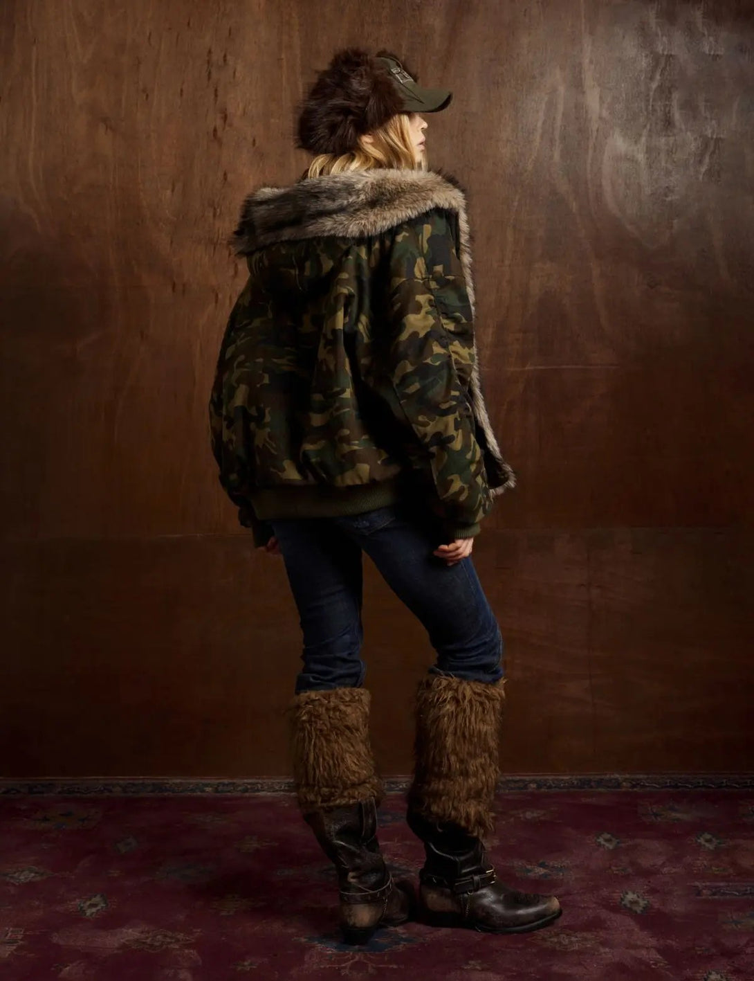 Fullneat Vintage Faux Fur Hood Camo Jacket 