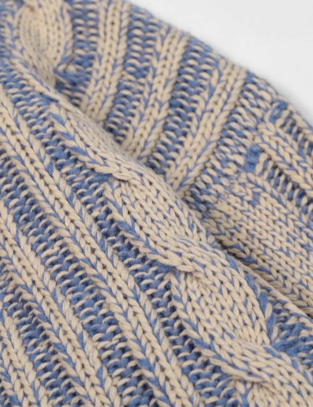 Fullneat Vintage Twisted Cable Knit Sweater - Details