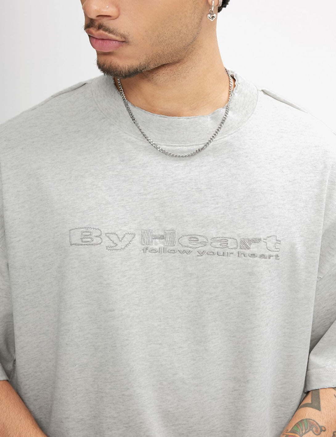 Fullneat Heart Vintage Graphic Tee - Model Shown Details