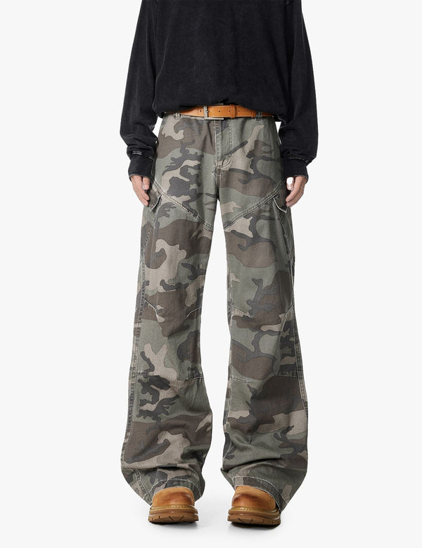 Fullneat Baggy Camo Cargo Pants - Front