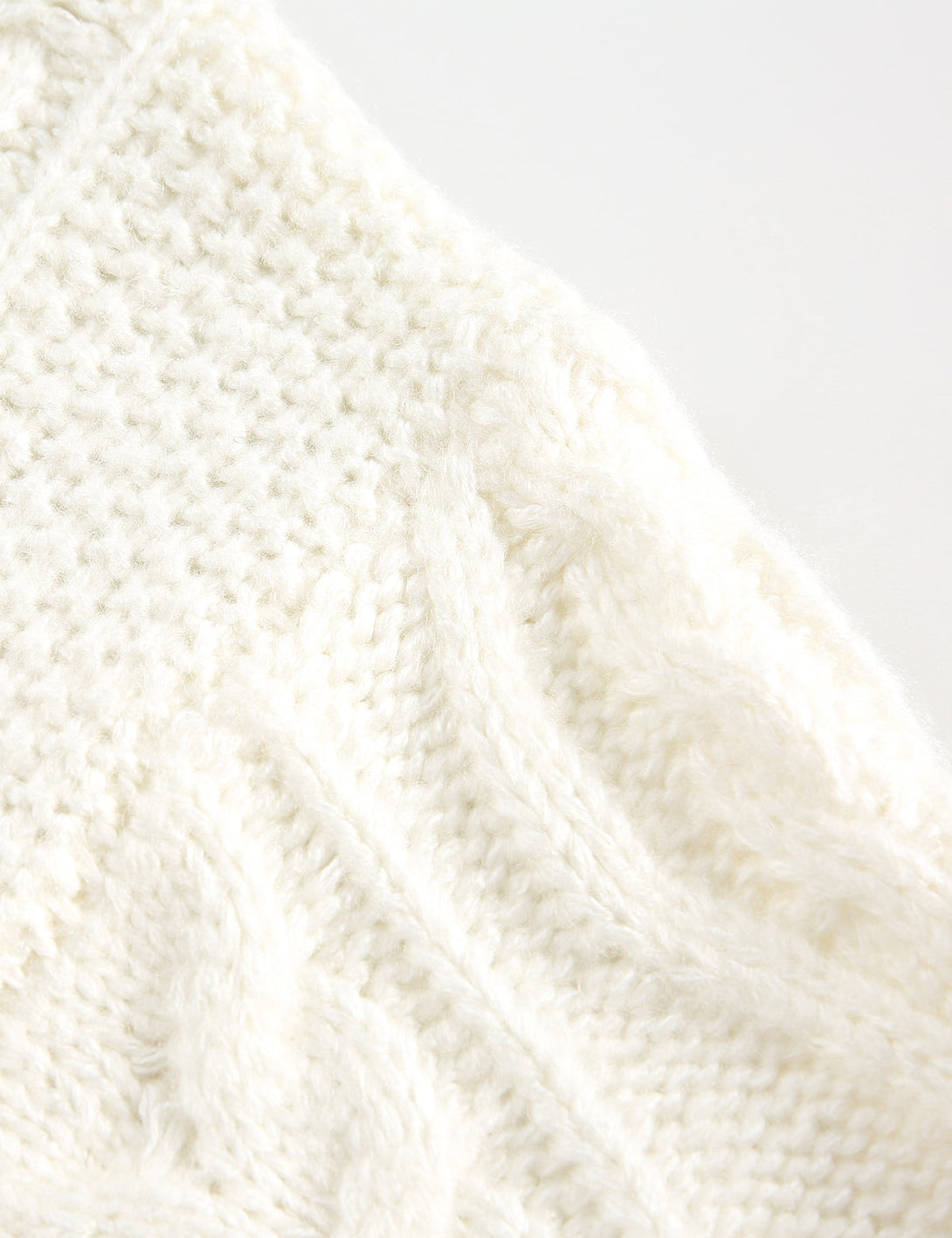 Fullneat Solid Cable Stitch Sweater Fullneat